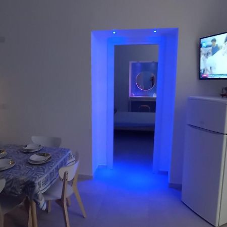 Casa Vacanze La Fenice Наполи Екстериор снимка