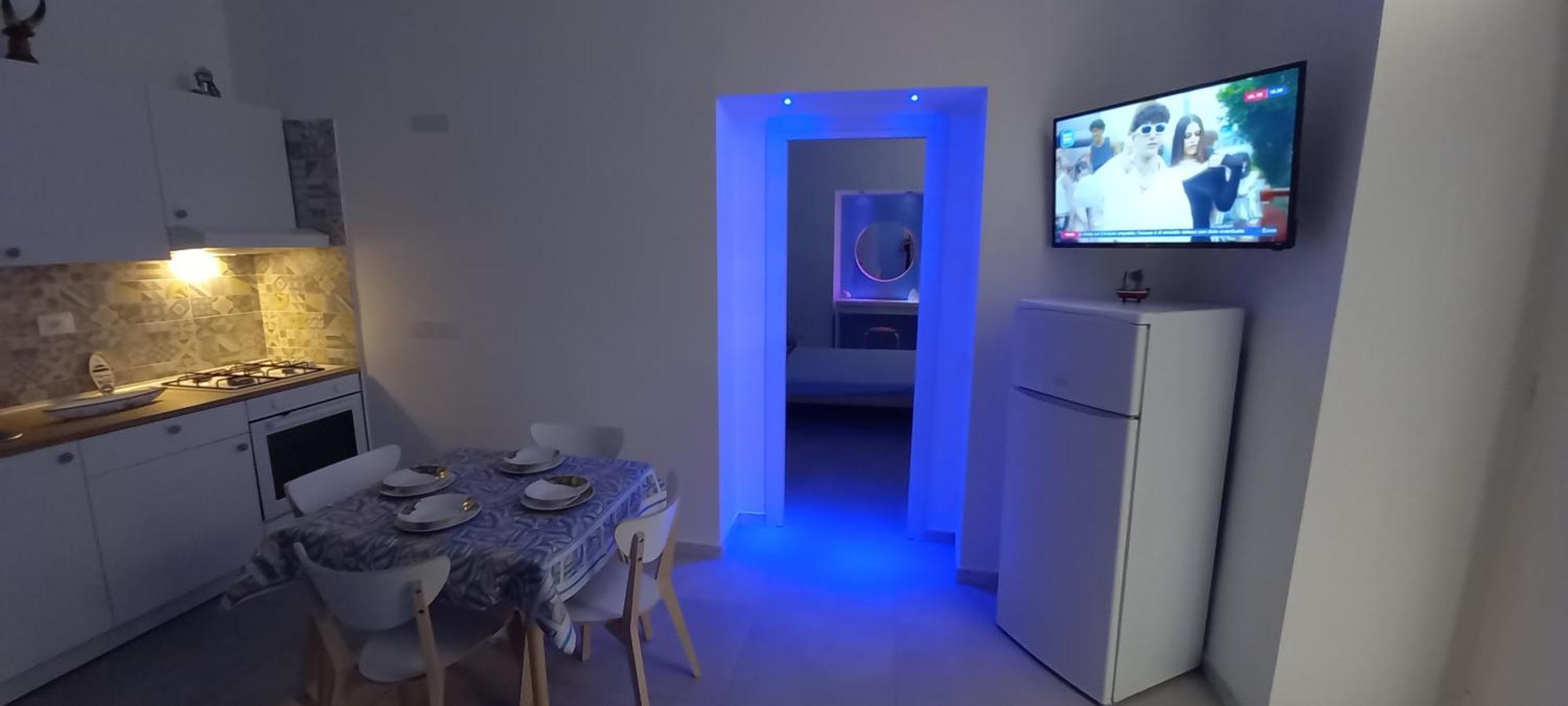 Casa Vacanze La Fenice Наполи Екстериор снимка
