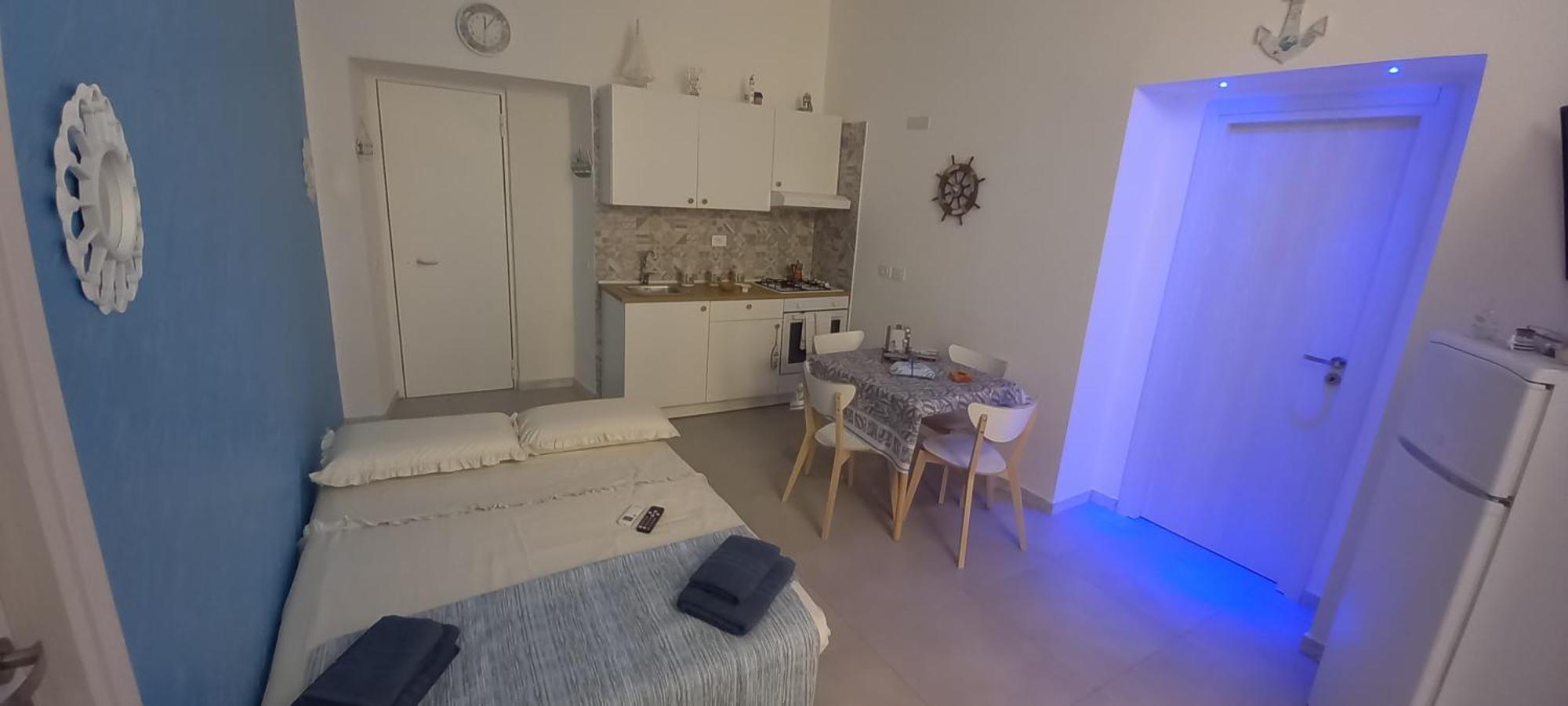 Casa Vacanze La Fenice Наполи Екстериор снимка