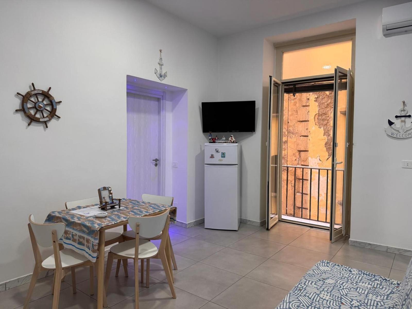 Casa Vacanze La Fenice Наполи Екстериор снимка