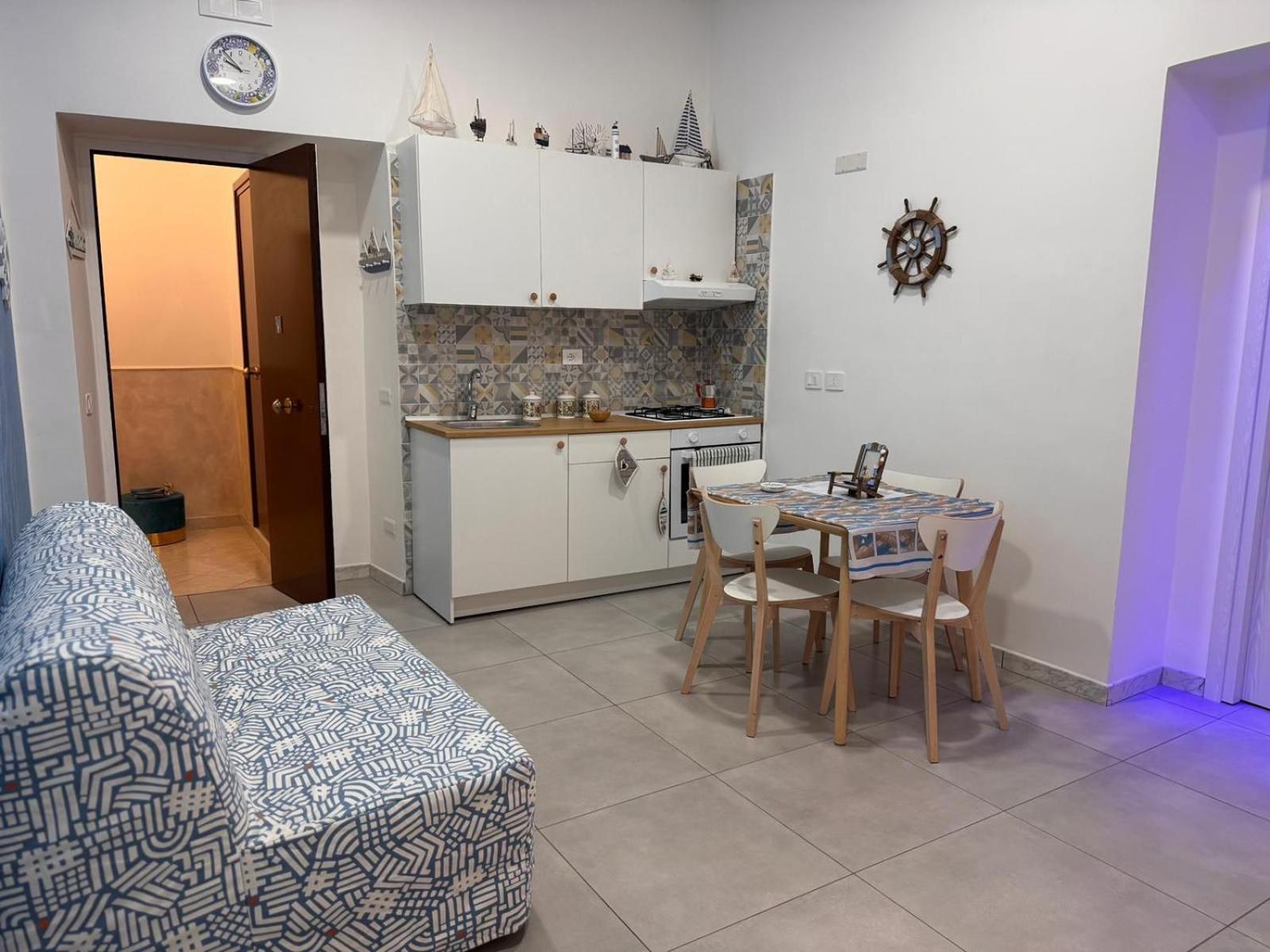 Casa Vacanze La Fenice Наполи Екстериор снимка