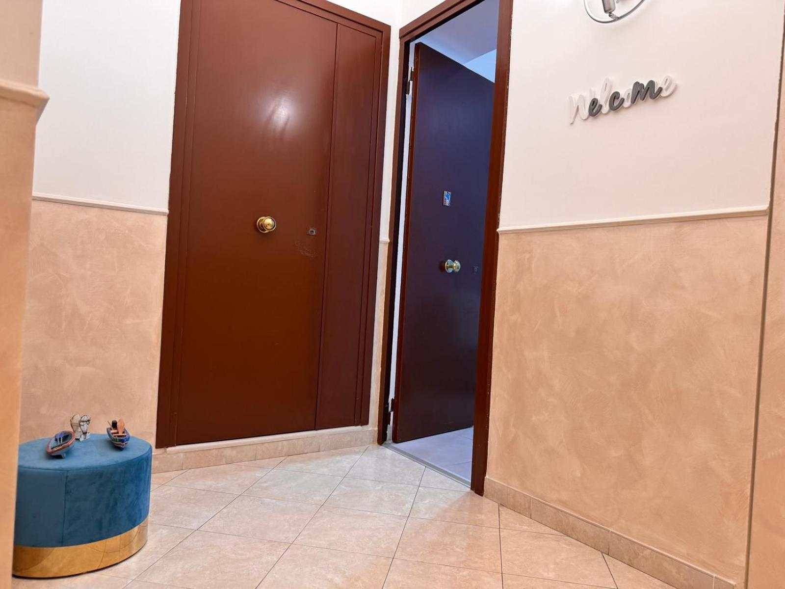 Casa Vacanze La Fenice Наполи Екстериор снимка